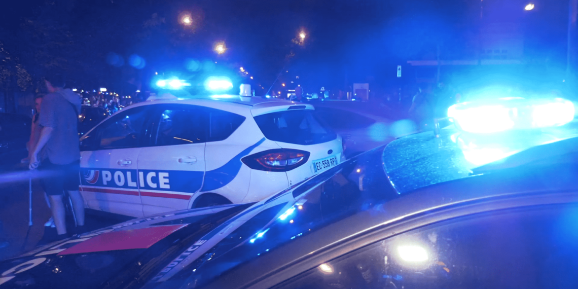 Paris : 200 policiers manifestent contre les accusations de racisme et de violences