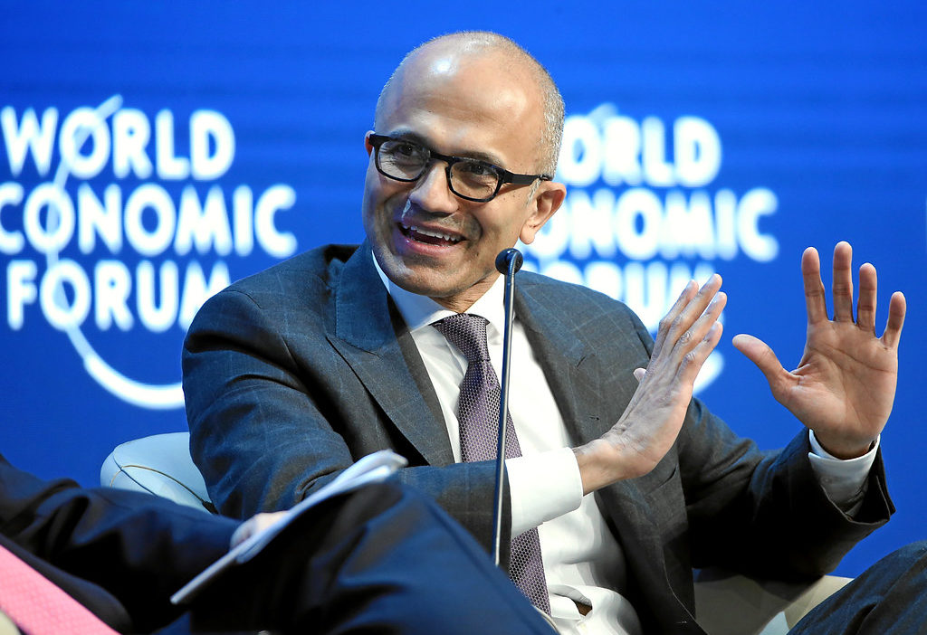 Microsoft licencie massivement et se vante