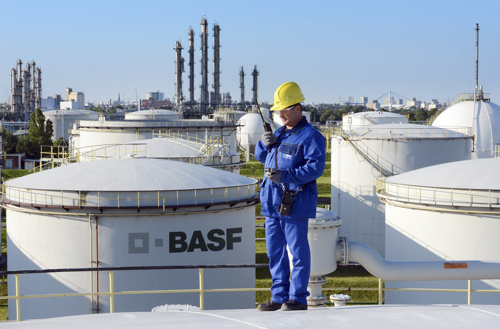 Une usine du groupe BASF produit des pesticides interdits en Europe