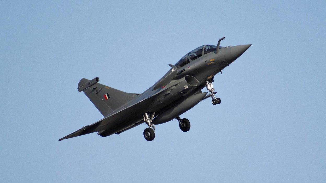 La France prête à développer « seule » un futur avion de combat