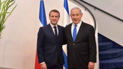 Le double langage de Macron : critiquer Israël tout en cherchant à travailler avec Netanyahu