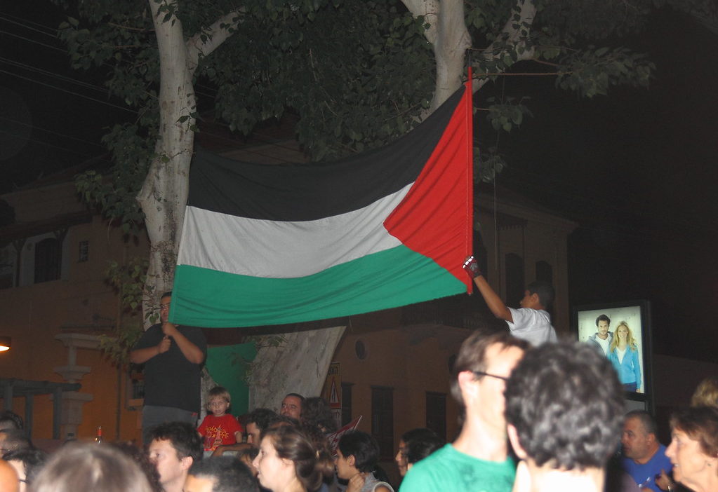 La reconnaissance de l'État palestinien par la France déclenche une guerre des symboles