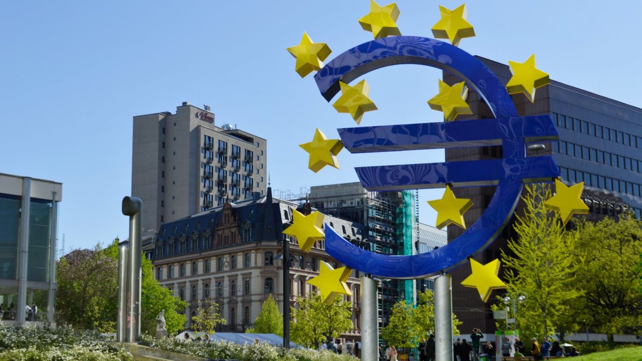 La BCE recommande de garder du cash, un aveu qui révèle les fragilités du système financier