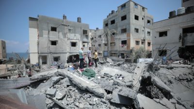 Israël intensifie son offensive à Gaza sous les accusations de génocide et l’indifférence de la communauté internationale.
