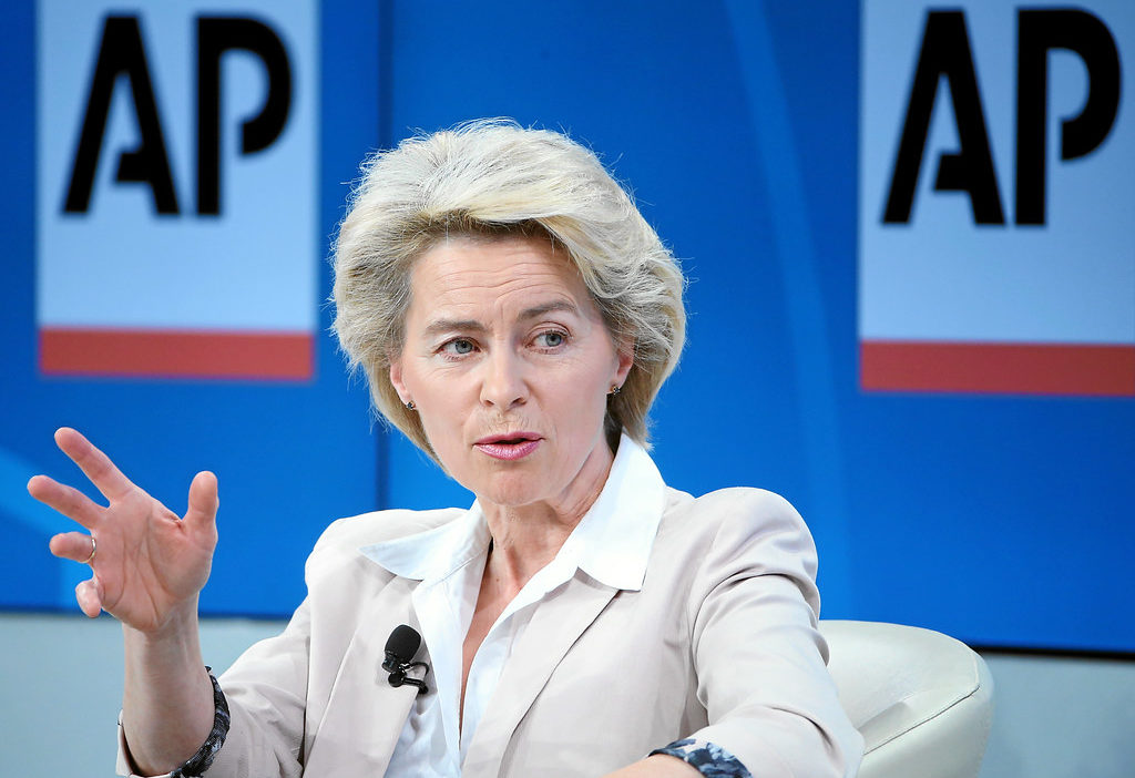 Quatre élus LR défient leur camp en soutenant la motion de censure contre von der Leyen