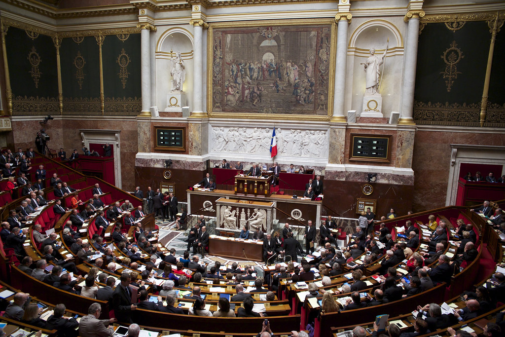 Les députés votent une défiscalisation controversée des pensions alimentaires.