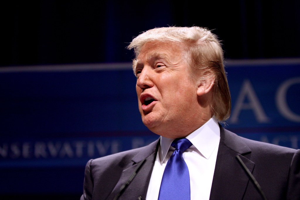 Donald Trump critique sévèrement la direction prise par l’Europe et sa gestion du conflit ukrainien