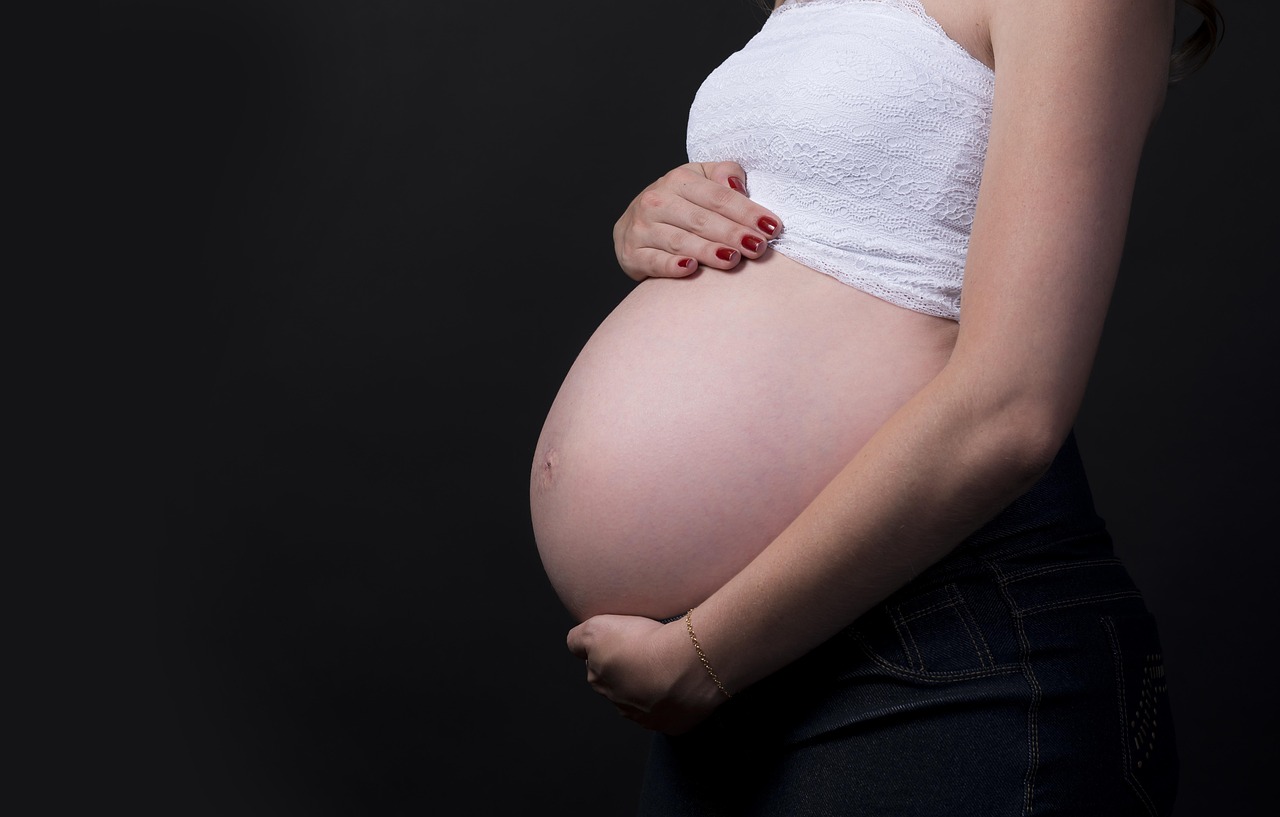 Congé de naissance : une réforme « flash » que personne ne sait gérer