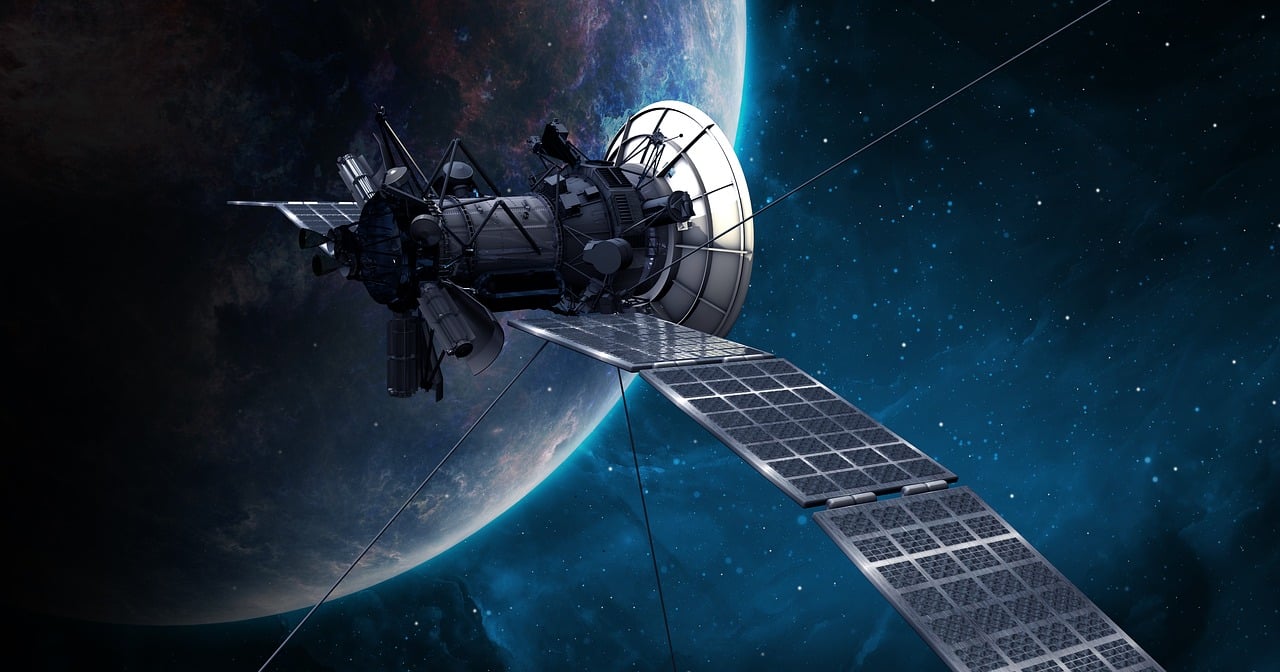 L’Iran défie les sanctions occidentales et lance trois satellites depuis la Russie