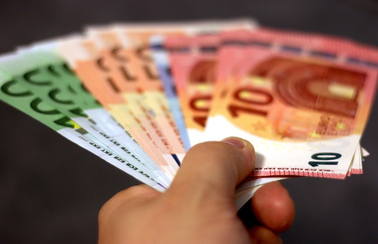 La transparence salariale : un défi législatif pour la France