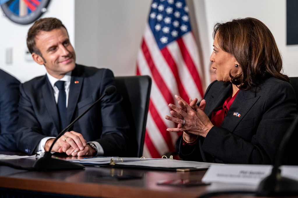 Macron accuse les États-Unis de chercher à affaiblir l'Europe