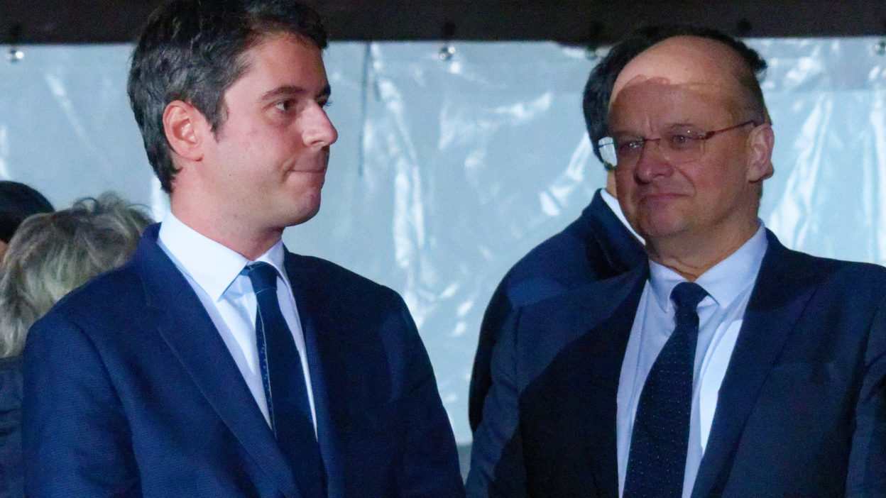Nouvelle République : Attal relooke un parti essoufflé pour masquer son vide idéologique