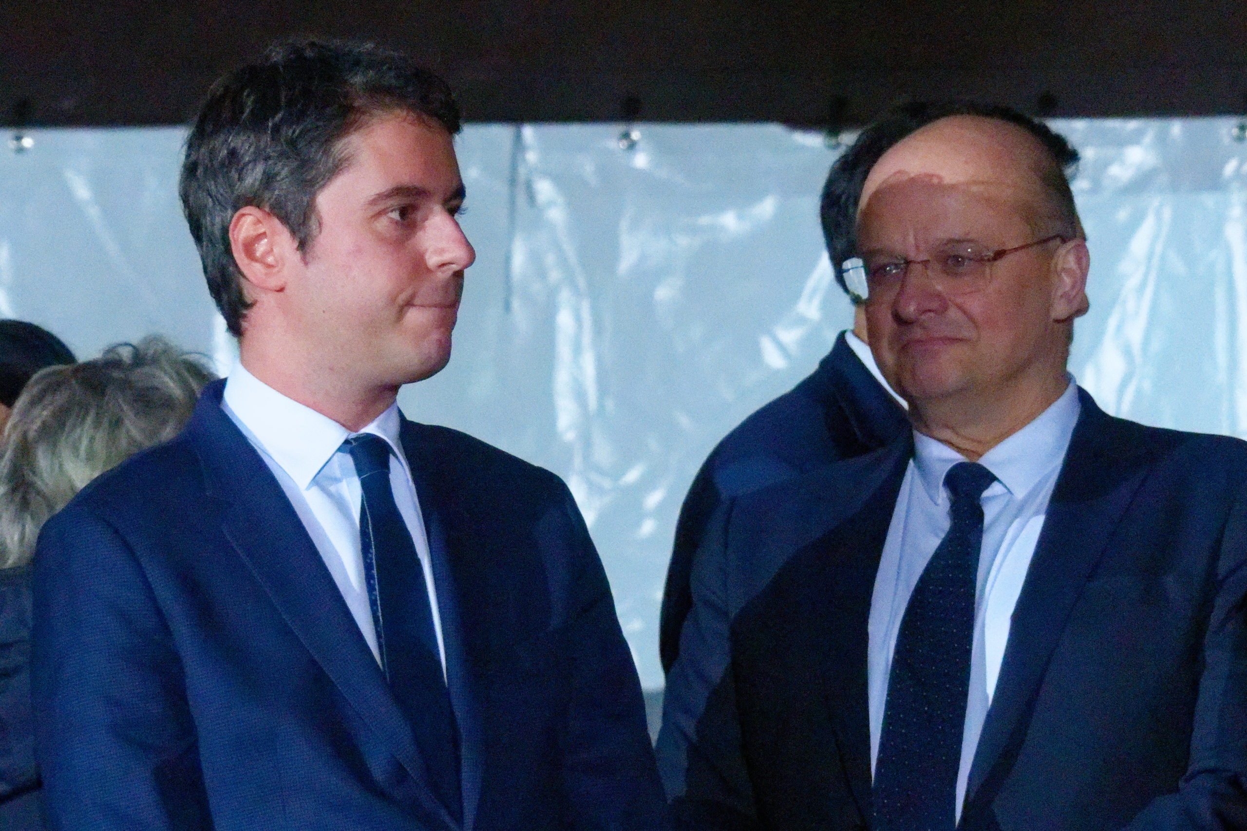 Nouvelle République : Attal relooke un parti essoufflé pour masquer son vide idéologique