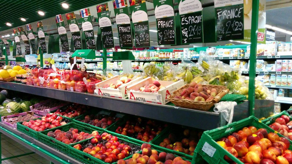 La guerre des prix entre distributeurs et industriels fragilise les agriculteurs et menace la souveraineté alimentaire française