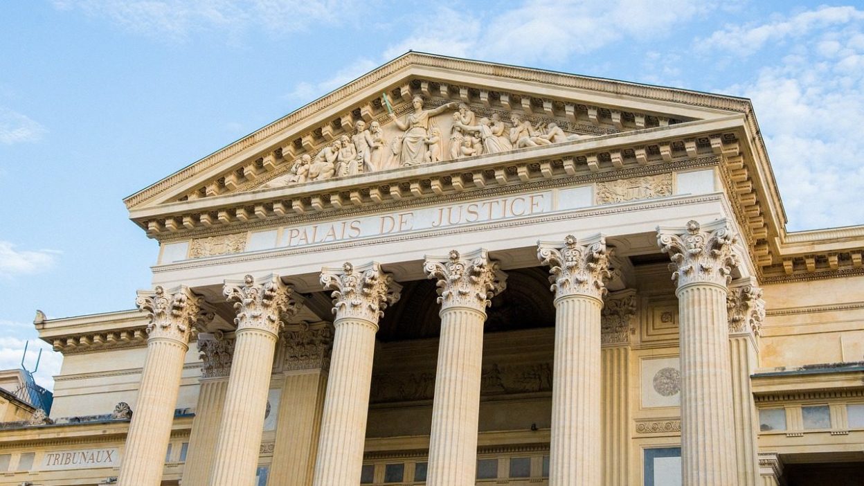 « Prédateur sur le plan sexuel » : le procès d’un policier accusé d’avoir violé une femme venue porter plainte