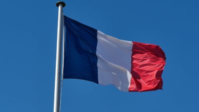 Nord : un maire fraîchement élu retire les drapeaux européen et ukrainien