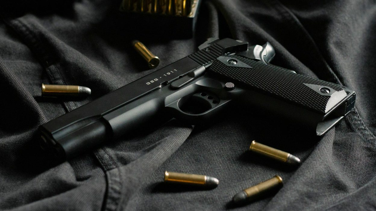 SIA piraté : les propriétaires d’armes légales exposés aux réseaux criminels