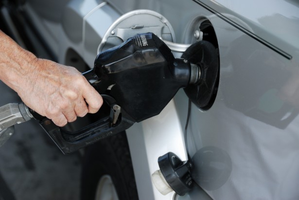Carburant : face à la flambée des prix, le ras-le-bol des automobilistes monte