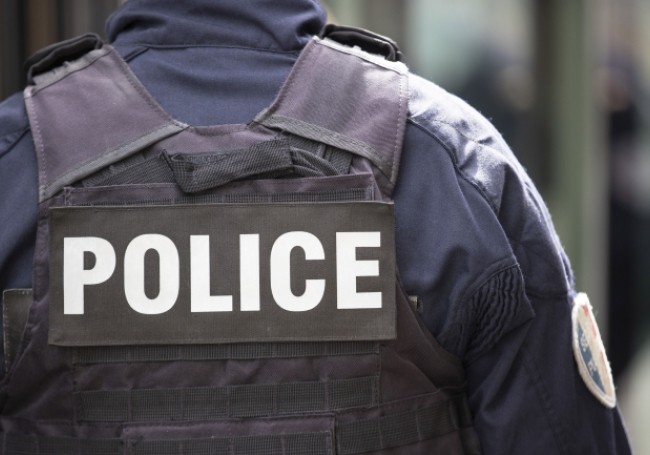 Paris : un adolescent de 13 ans poignardé à vélo, quatre agresseurs toujours en fuite