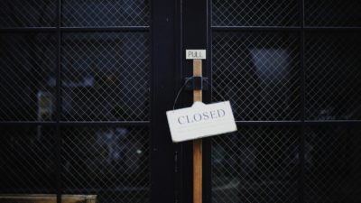 Minelli replonge dans le redressement judiciaire : quand le « toujours moins cher » détruit le commerce français